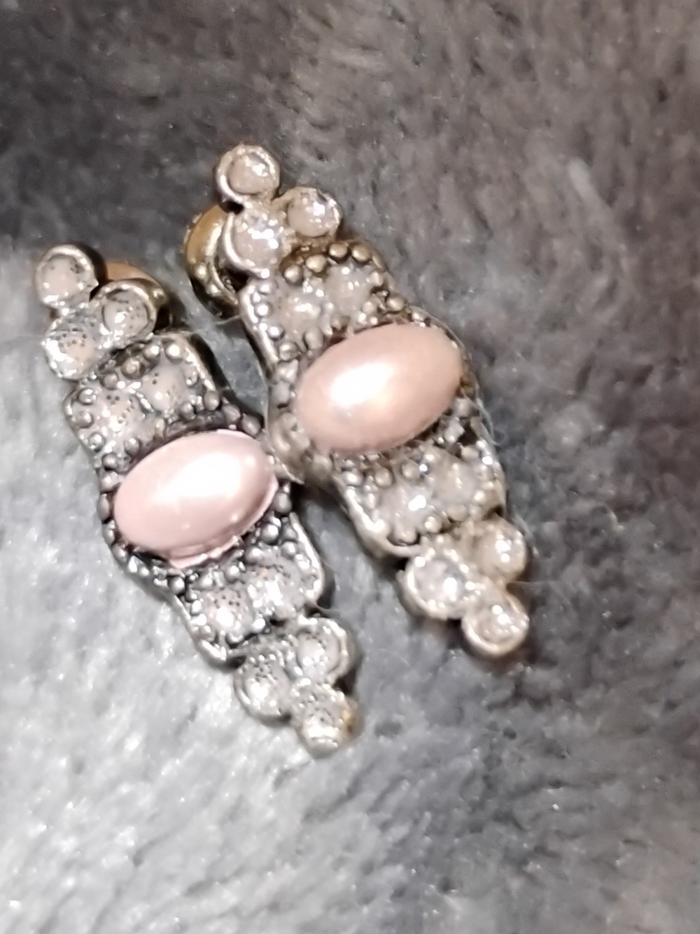 Delicate Pink Silver-Tone Earrings Look At The Photos. 💖